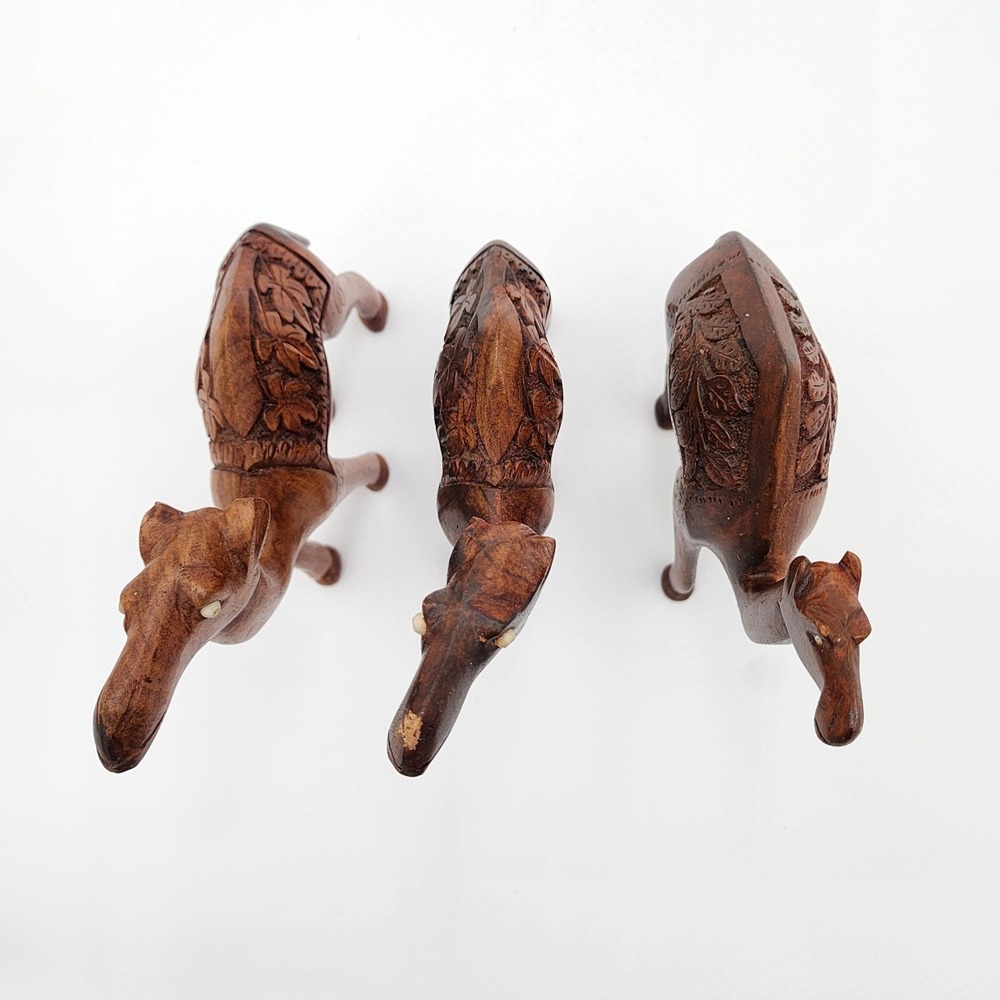 Vintage Hand Carved Standing Wood Camel Sculptures Set Of 3 Bead Eyes Intricate - Picture 5 of 16